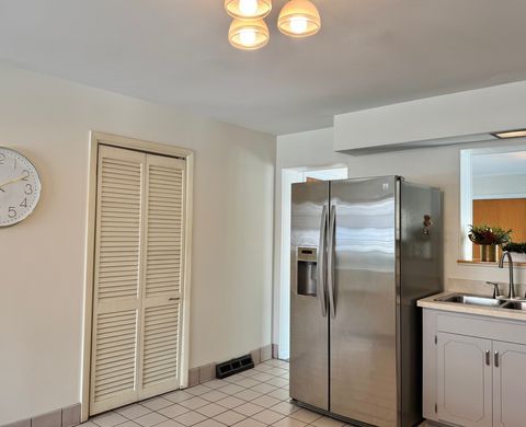 Tiny photo for 3051 S Scott Street, Des Plaines, IL 60018 (MLS # 12532262)