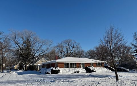 Tiny photo for 3051 S Scott Street, Des Plaines, IL 60018 (MLS # 12532262)