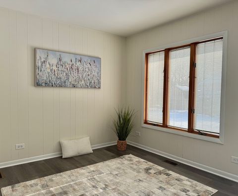 Tiny photo for 3051 S Scott Street, Des Plaines, IL 60018 (MLS # 12532262)