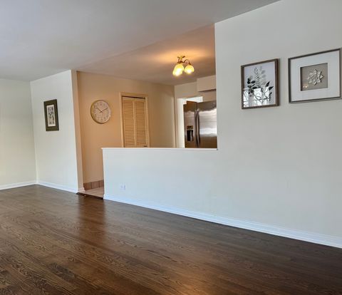 Tiny photo for 3051 S Scott Street, Des Plaines, IL 60018 (MLS # 12532262)