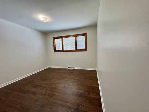 Tiny photo for 3051 S Scott Street, Des Plaines, IL 60018 (MLS # 12532262)