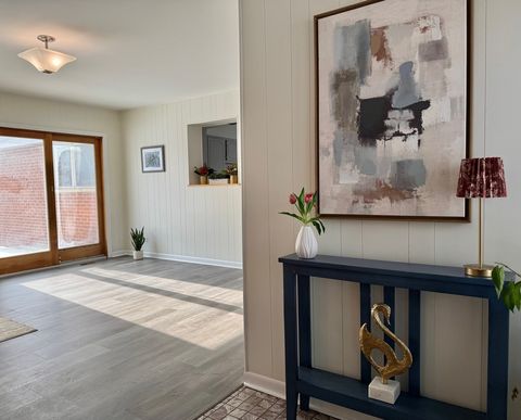 Tiny photo for 3051 S Scott Street, Des Plaines, IL 60018 (MLS # 12532262)