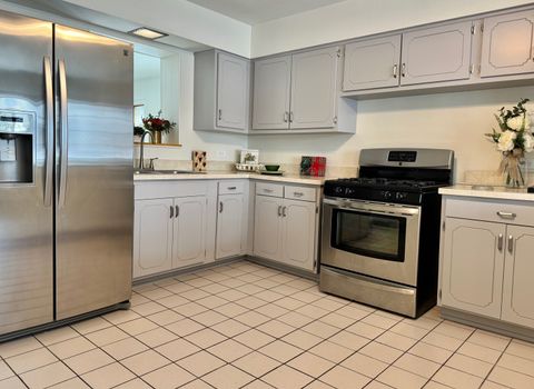 Tiny photo for 3051 S Scott Street, Des Plaines, IL 60018 (MLS # 12532262)