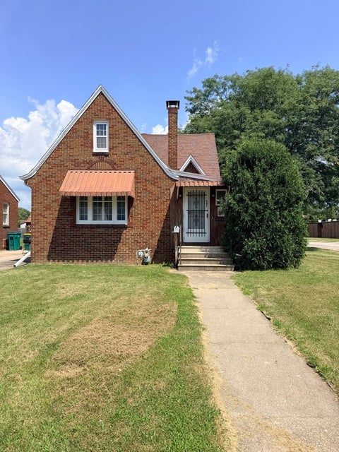 Photo of 401 Wisconsin Avenue, Streator, IL 61364 (MLS # 12702531)
