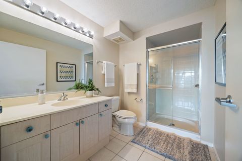 Tiny photo for 800 Elgin Road #1218, Evanston, IL 60201 (MLS # 12451250)