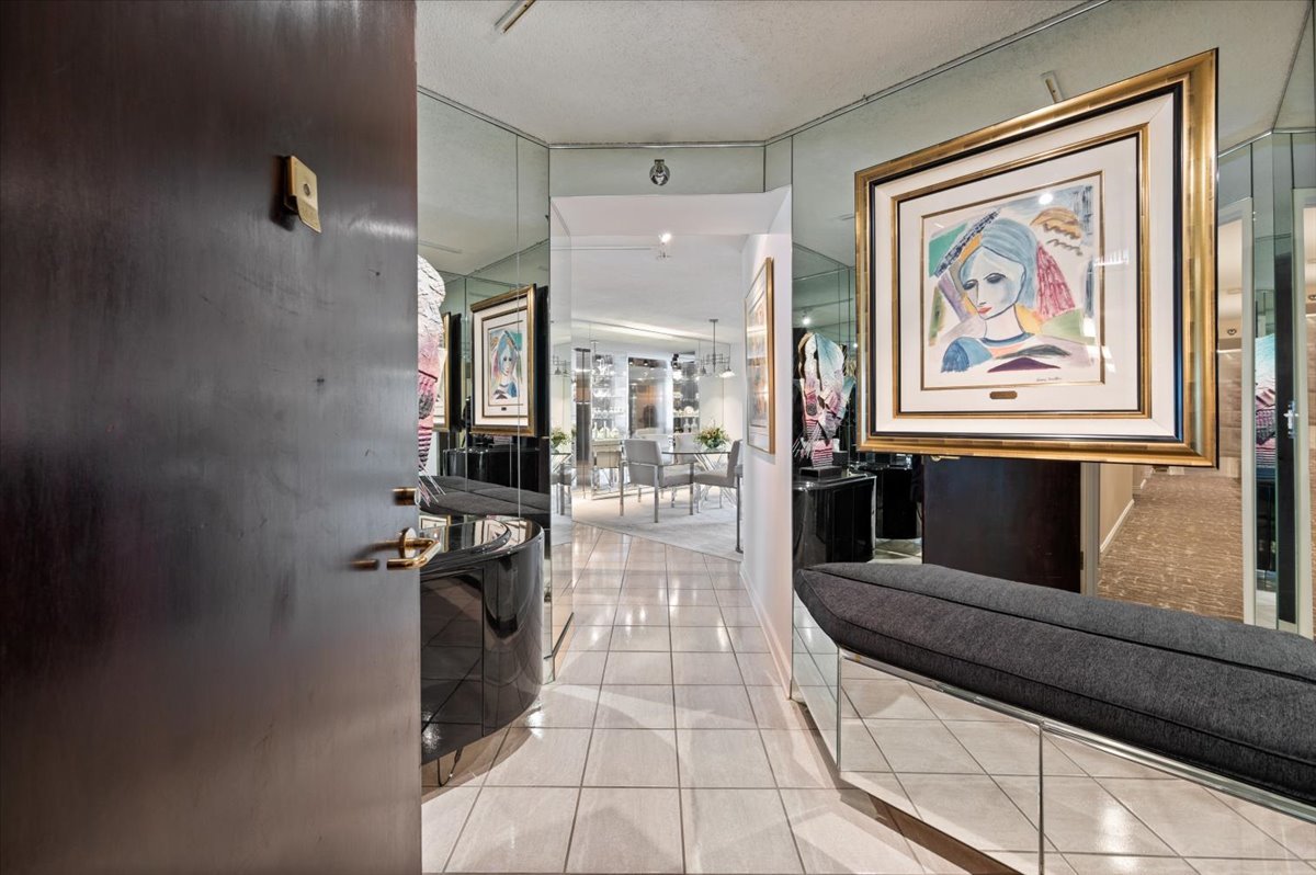 195 N HARBOR Drive 1502