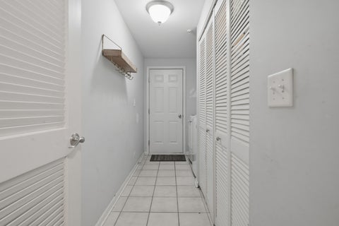 Tiny photo for 974 KENSINGTON Drive, Northbrook, IL 60062 (MLS # 12677197)