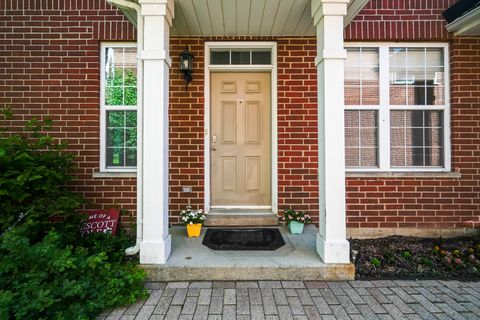 Tiny photo for 974 KENSINGTON Drive, Northbrook, IL 60062 (MLS # 12677197)