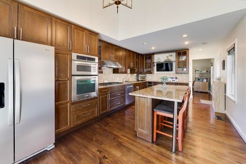 Tiny photo for 901 S Hillside Avenue, Elmhurst, IL 60126 (MLS # 12633355)