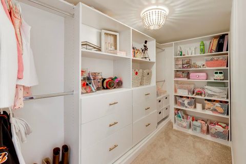 Tiny photo for 901 S Hillside Avenue, Elmhurst, IL 60126 (MLS # 12633355)