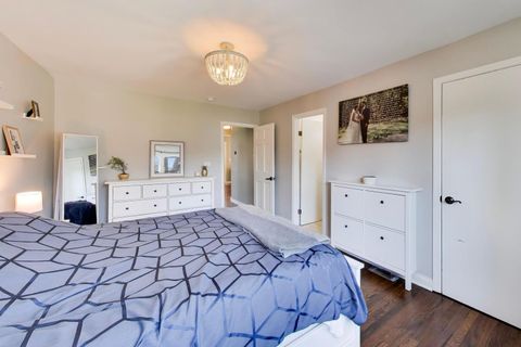 Tiny photo for 901 S Hillside Avenue, Elmhurst, IL 60126 (MLS # 12633355)