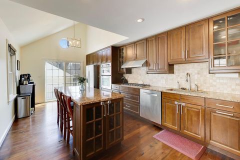 Tiny photo for 901 S Hillside Avenue, Elmhurst, IL 60126 (MLS # 12633355)