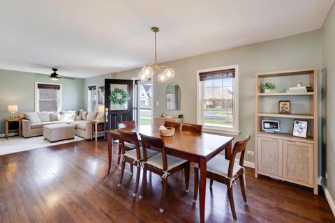 Tiny photo for 901 S Hillside Avenue, Elmhurst, IL 60126 (MLS # 12633355)