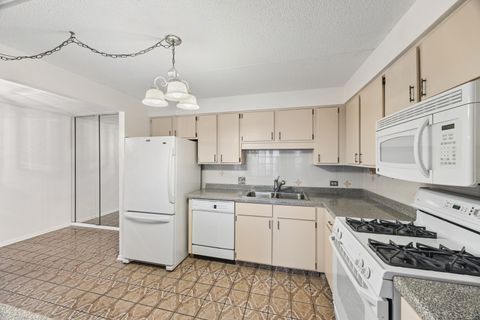 Tiny photo for 7110 W Cullom Avenue #206, Norridge, IL 60706 (MLS # 12605803)