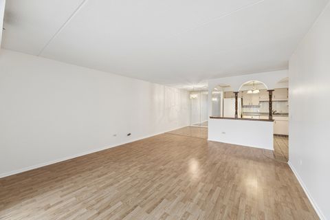 Tiny photo for 7110 W Cullom Avenue #206, Norridge, IL 60706 (MLS # 12605803)