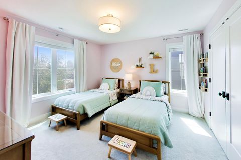 Tiny photo for 5810 S Madison Street, Hinsdale, IL 60521 (MLS # 12613357)