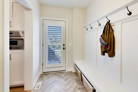 Tiny photo for 5810 S Madison Street, Hinsdale, IL 60521 (MLS # 12613357)