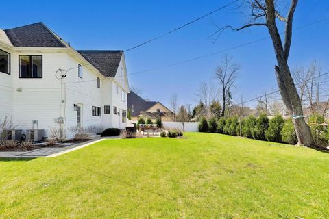 Tiny photo for 5810 S Madison Street, Hinsdale, IL 60521 (MLS # 12613357)