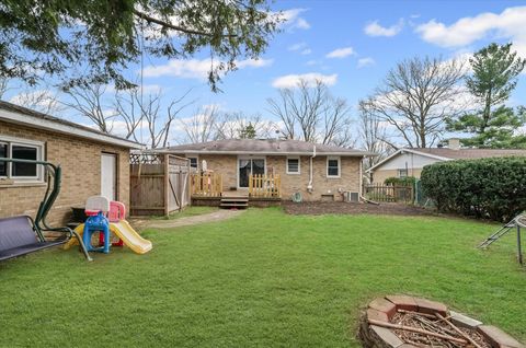 Tiny photo for 1005 S Country Squire Drive, Urbana, IL 61802 (MLS # 12604137)