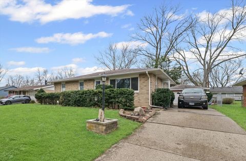 Tiny photo for 1005 S Country Squire Drive, Urbana, IL 61802 (MLS # 12604137)