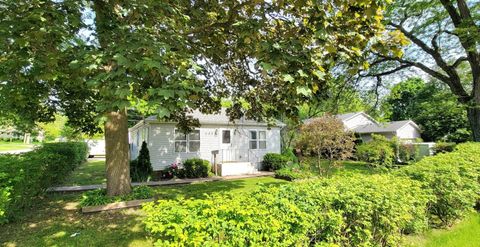 A home in Round Lake Park