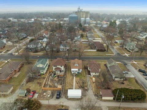 Tiny photo for 309 E Oak Street, Fairbury, IL 61739 (MLS # 12579431)