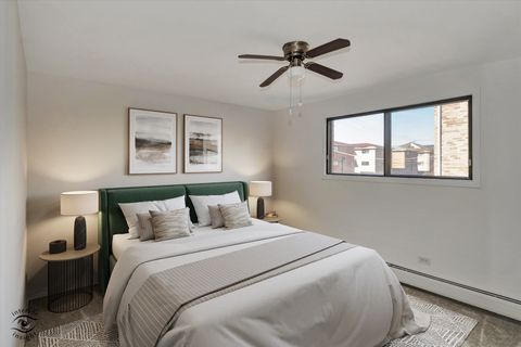 Tiny photo for 6317 W 64th Place #2S, Chicago, IL 60638 (MLS # 12620645)