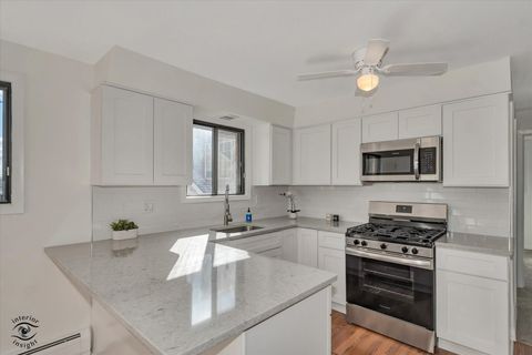 Tiny photo for 6317 W 64th Place #2S, Chicago, IL 60638 (MLS # 12620645)