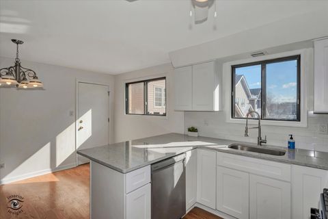 Tiny photo for 6317 W 64th Place #2S, Chicago, IL 60638 (MLS # 12620645)