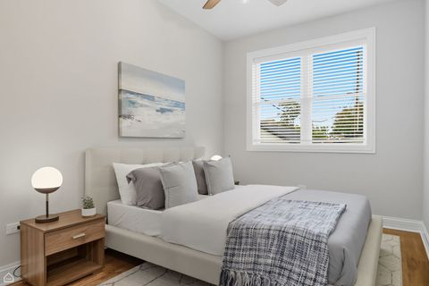 Tiny photo for 553 N Springfield Avenue, Chicago, IL 60624 (MLS # 12490413)