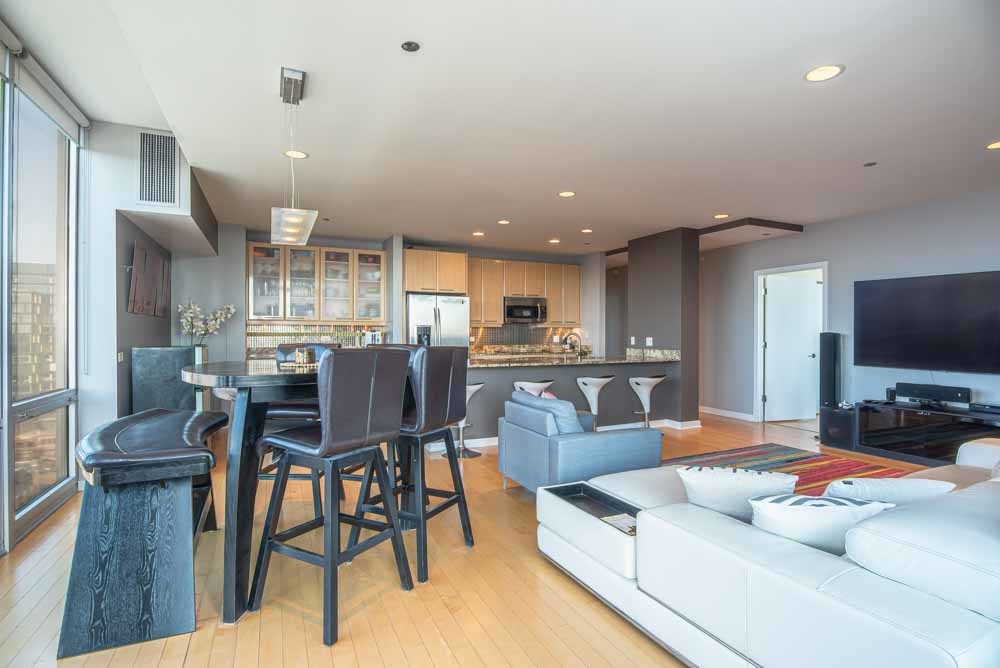 737 W WASHINGTON Boulevard 1508