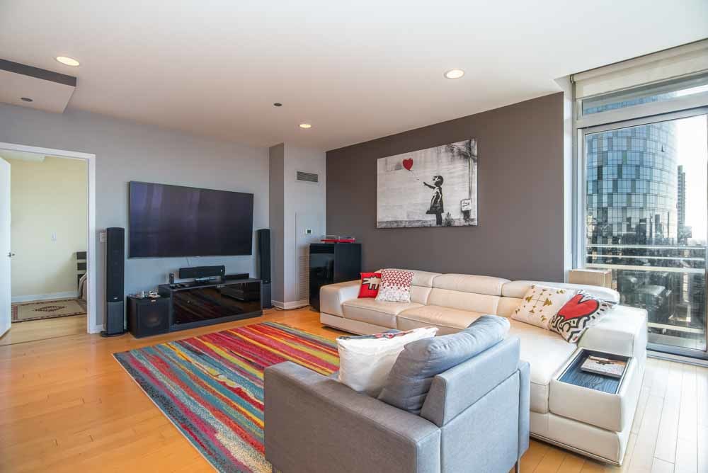 737 W WASHINGTON Boulevard 1508