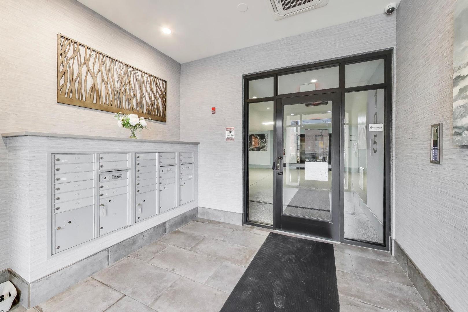 105 S Cottage Hill Avenue 206