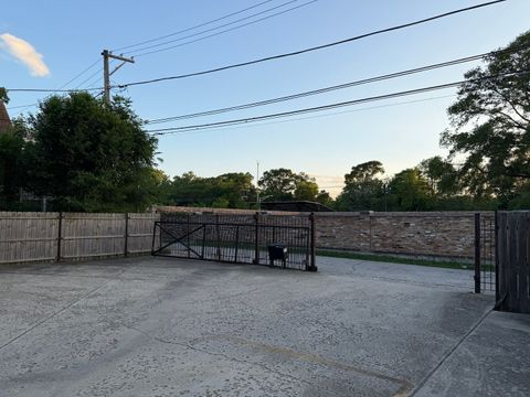 Tiny photo for 6938 S Dorchester Avenue #2, Chicago, IL 60637 (MLS # 12543344)