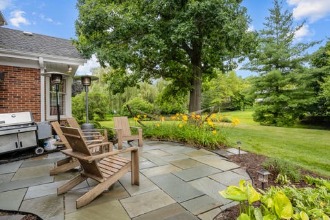 Tiny photo for 130 W Blackthorn Lane, Lake Forest, IL 60045 (MLS # 12738773)