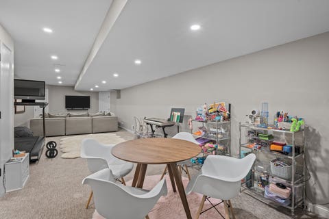 Tiny photo for 130 W Blackthorn Lane, Lake Forest, IL 60045 (MLS # 12738773)