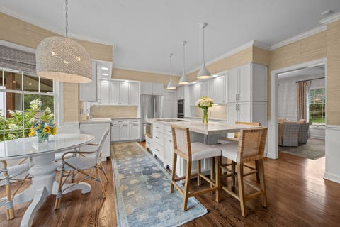 Tiny photo for 130 W Blackthorn Lane, Lake Forest, IL 60045 (MLS # 12738773)