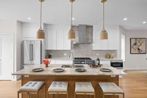 Tiny photo for 4437 N Whipple Street, Chicago, IL 60625 (MLS # 12492022)