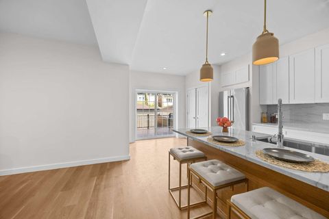 Tiny photo for 4437 N Whipple Street, Chicago, IL 60625 (MLS # 12492022)