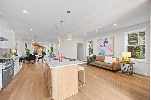 Tiny photo for 4437 N Whipple Street, Chicago, IL 60625 (MLS # 12492022)