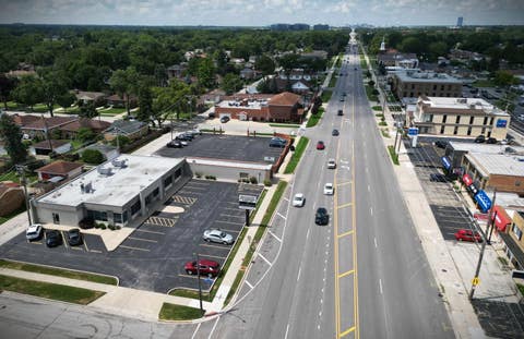 Tiny photo for 10439 W Cermak Road, Westchester, IL 60154 (MLS # 12704543)