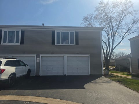 Tiny photo for 726 E Old Willow Road #104C, Prospect Heights, IL 60070 (MLS # 12664225)