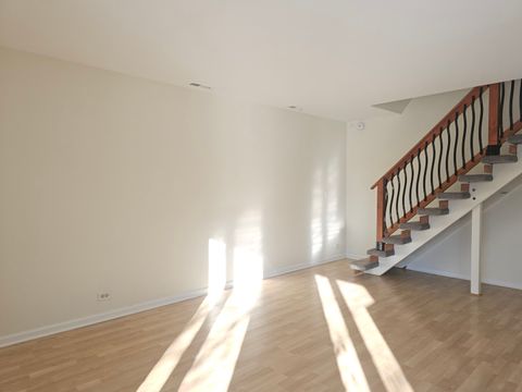 Tiny photo for 726 E Old Willow Road #104C, Prospect Heights, IL 60070 (MLS # 12664225)