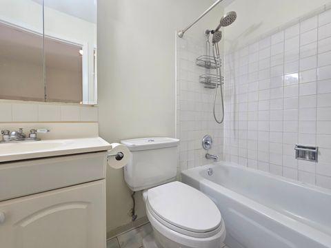 Tiny photo for 726 E Old Willow Road #104C, Prospect Heights, IL 60070 (MLS # 12664225)