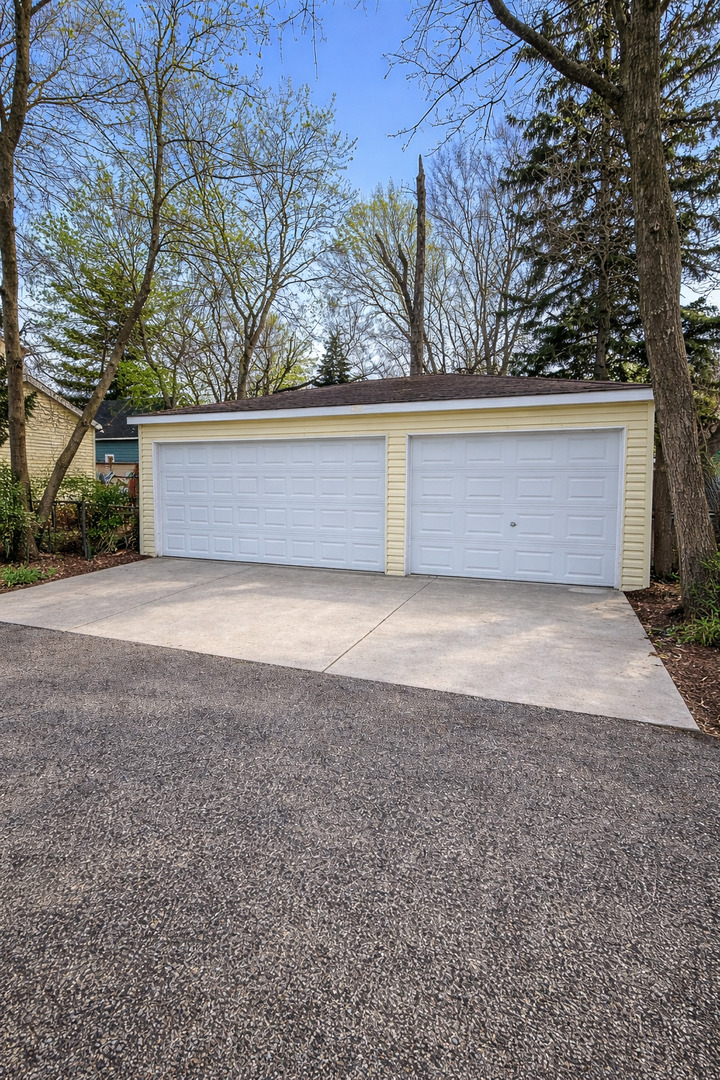 818 Bach Street