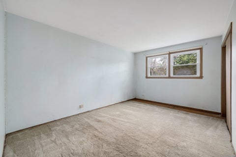 Tiny photo for 910 Cherokee Drive, Darien, IL 60561 (MLS # 12756468)