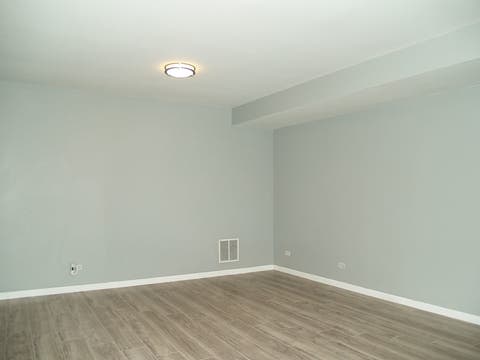 Tiny photo for 381 Park Ridge Lane #B, Aurora, IL 60504 (MLS # 12695589)