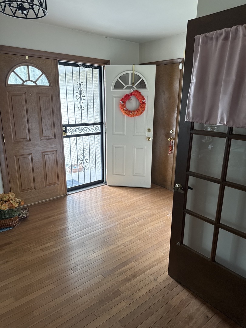1214 E 165th Street