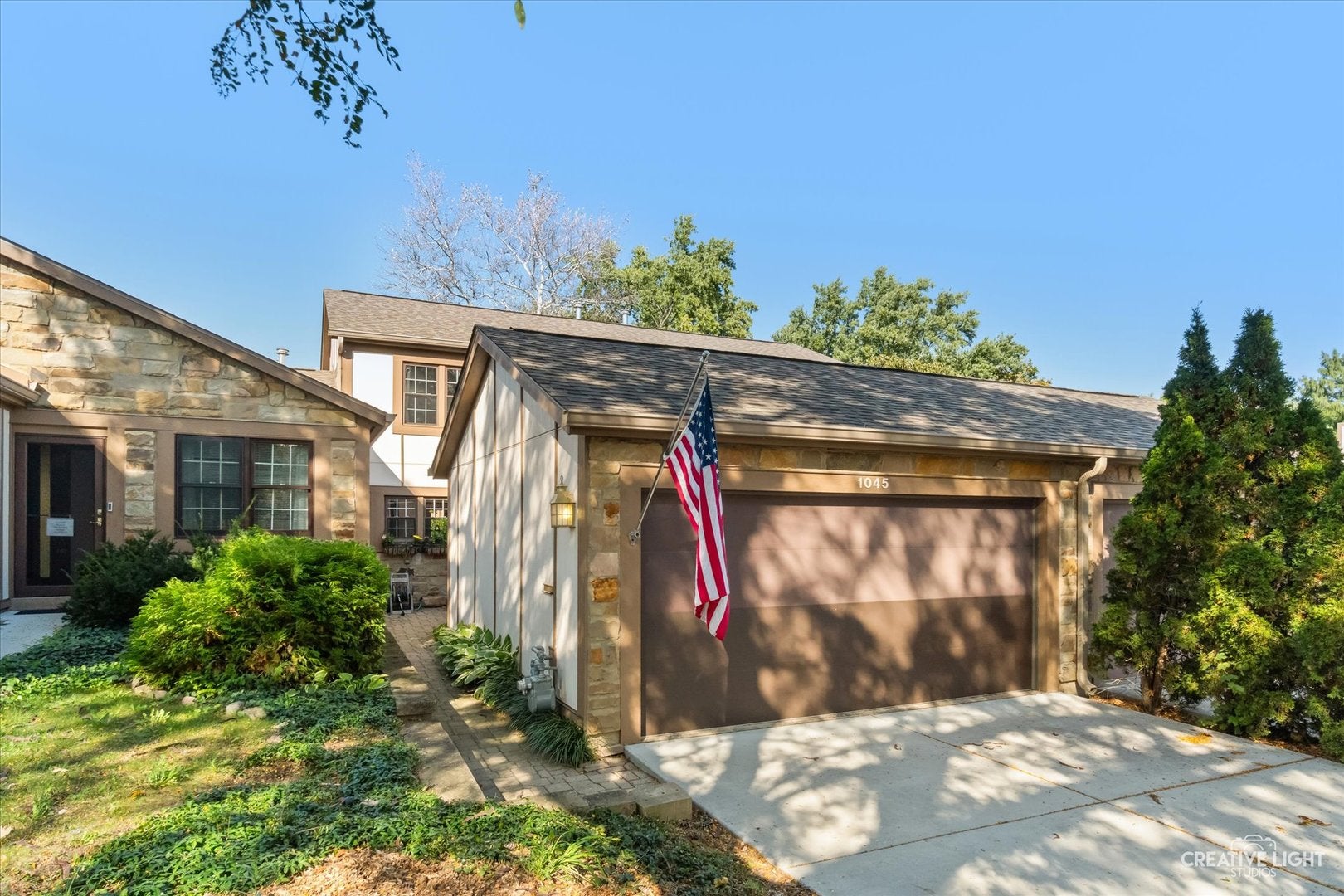 1045 Wheaton Oaks Drive