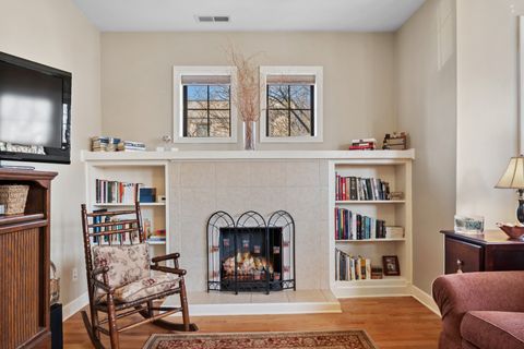 Tiny photo for 834 Seward Street #2, Evanston, IL 60202 (MLS # 12569713)